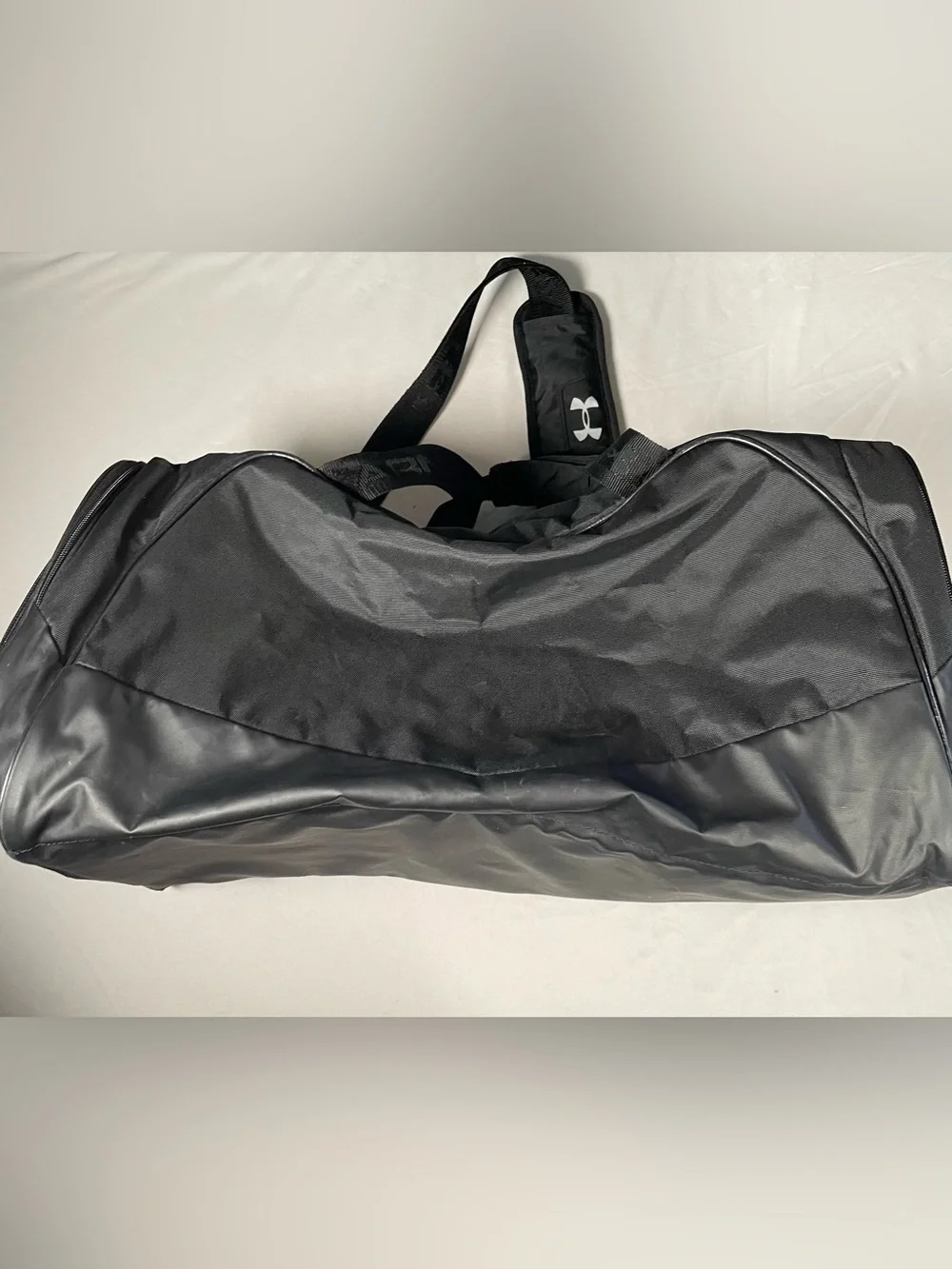 Under Armour Undeniable Medium 55L Duffle Bag Zip, Padded Strap, 3 Pocket